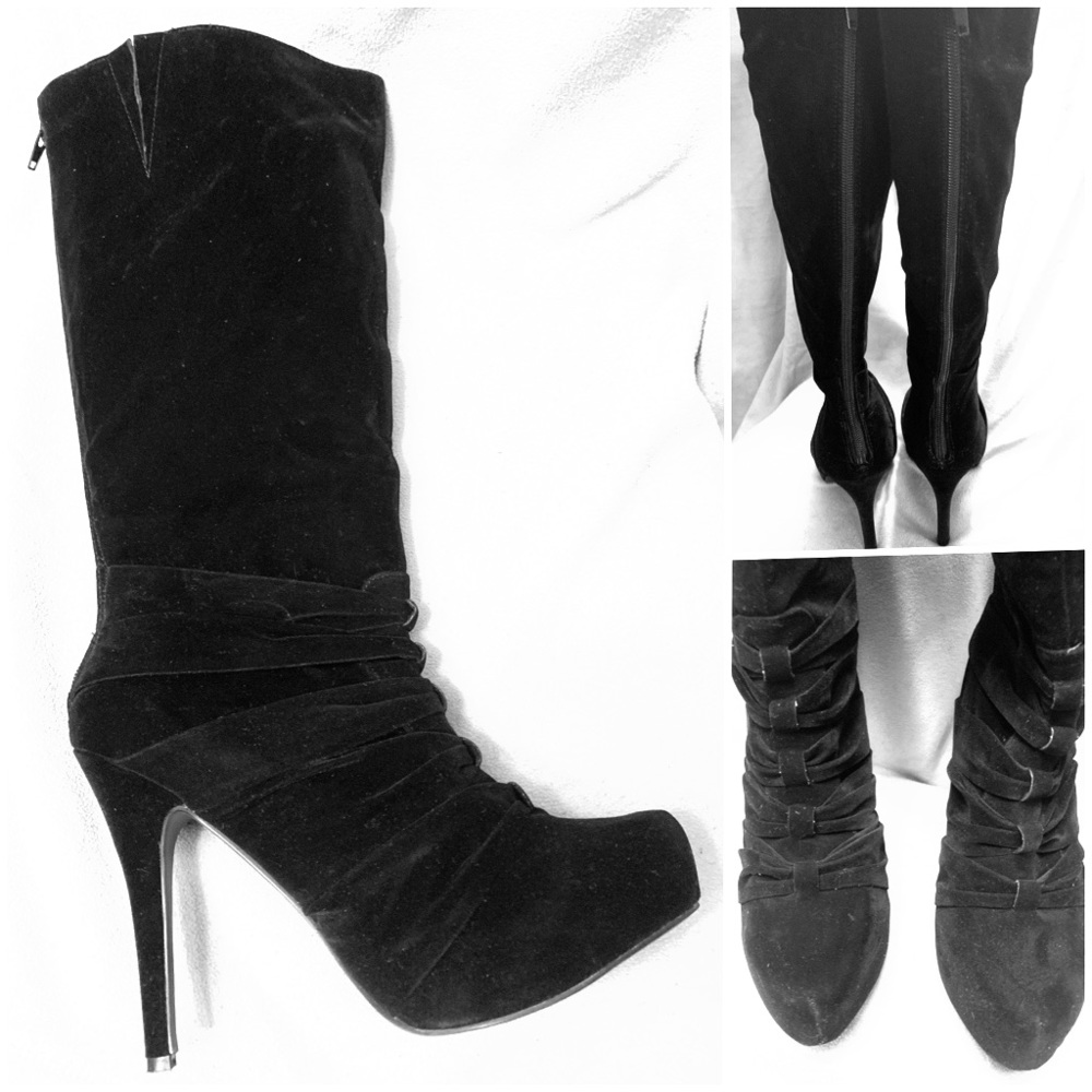 Black Velvet Ruched Front Boot